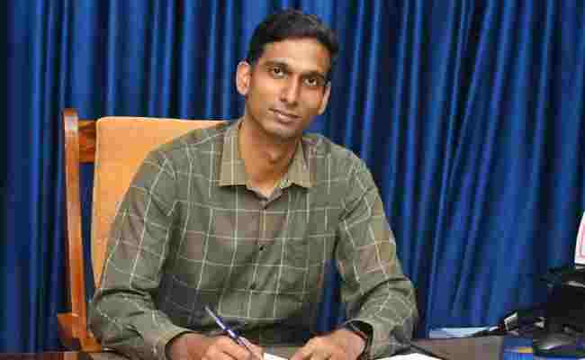 Anand K takes charge as Dakshina Kannada ZP CEO